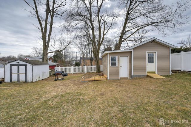 41 Lincoln Avenue, Jamesburg, NJ 08831
