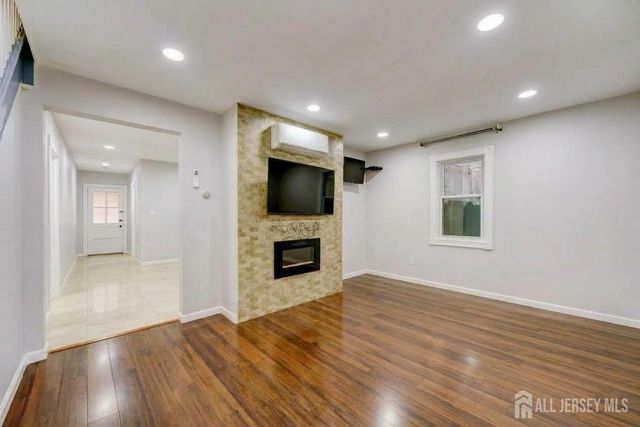 41 Lincoln Avenue, Jamesburg, NJ 08831