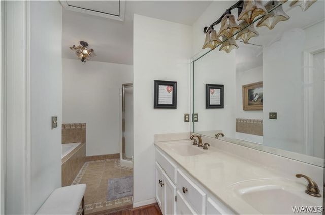 1709 Dauphine, Tuscaloosa, AL 35406