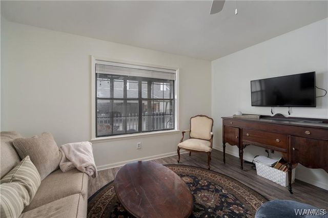 1709 Dauphine, Tuscaloosa, AL 35406