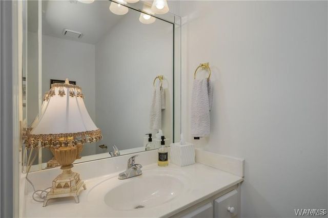 1709 Dauphine, Tuscaloosa, AL 35406