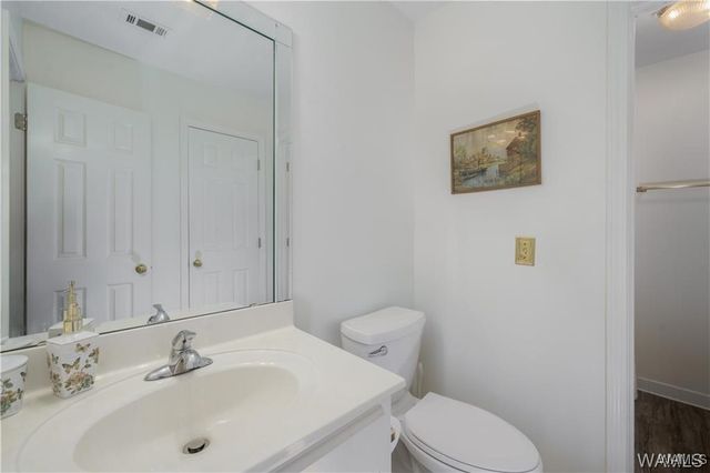 1709 Dauphine, Tuscaloosa, AL 35406