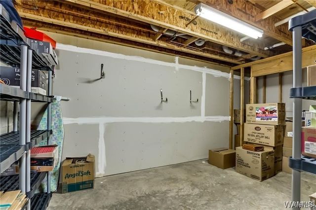 1709 Dauphine, Tuscaloosa, AL 35406