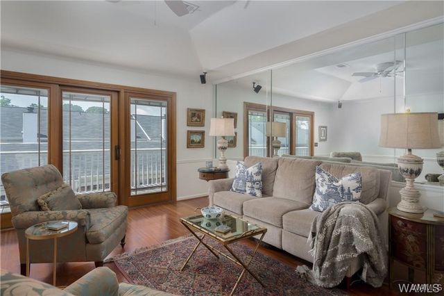 1709 Dauphine, Tuscaloosa, AL 35406