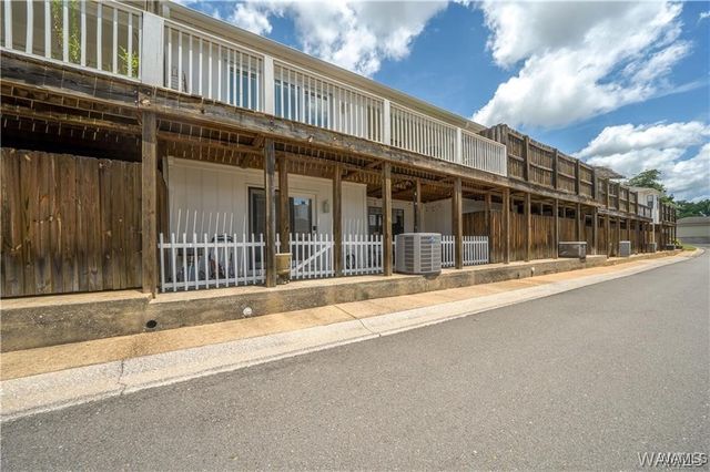 1709 Dauphine, Tuscaloosa, AL 35406