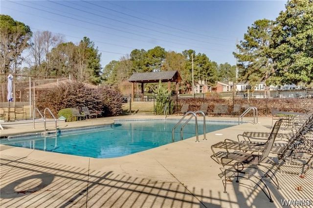 1709 Dauphine, Tuscaloosa, AL 35406