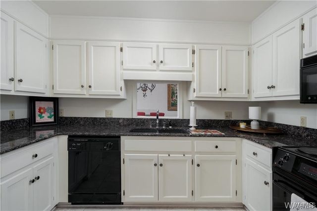 1709 Dauphine, Tuscaloosa, AL 35406