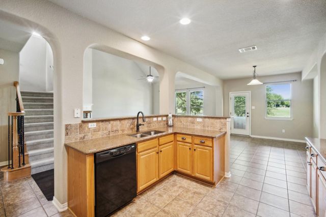 1726 Westmeadow TRL, Round Rock, TX 78665