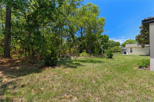 7 Calendula Court, Homosassa, FL 34446