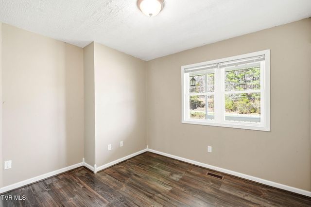 1598 Bristol Highway, Gate City, VA 24251