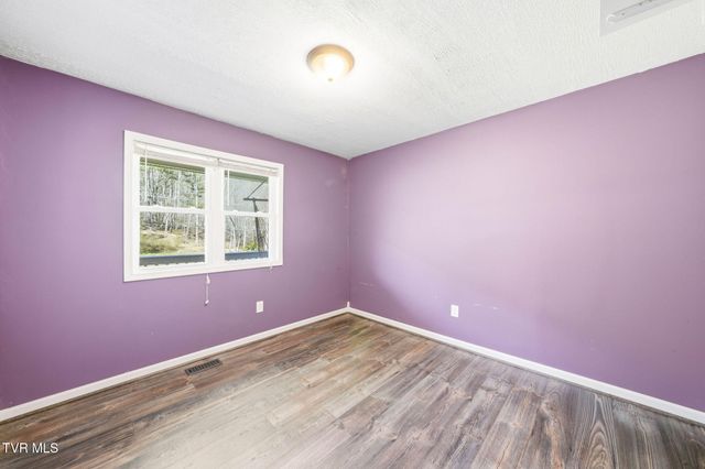 1598 Bristol Highway, Gate City, VA 24251