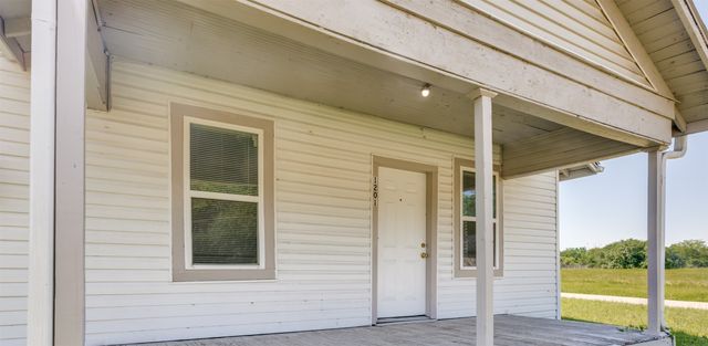 1201 E 3rd Avenue, Corsicana, TX 75110