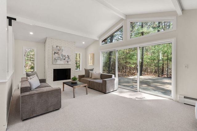 6 Briggs Pond Way, Sharon, MA 02067