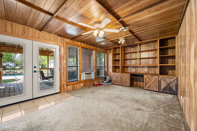 410 E Josephine Street, Weatherford, TX 76086