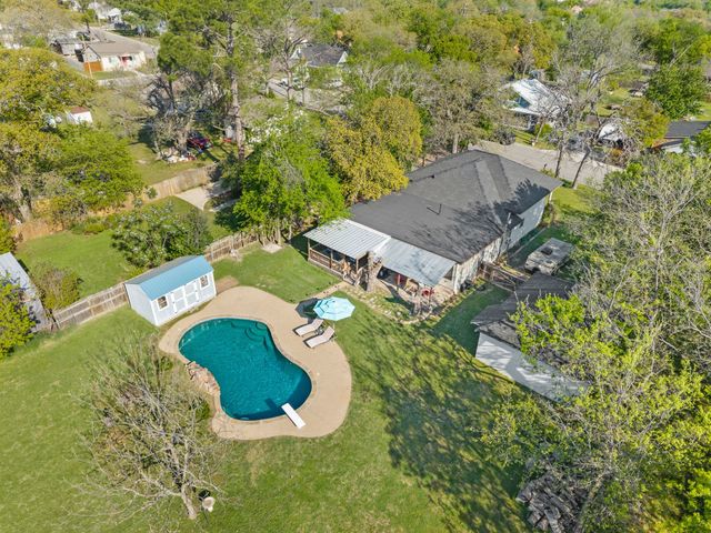 410 E Josephine Street, Weatherford, TX 76086