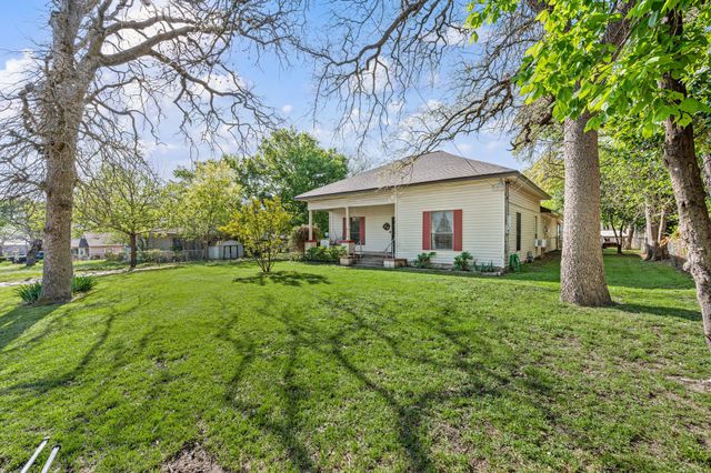 410 E Josephine Street, Weatherford, TX 76086