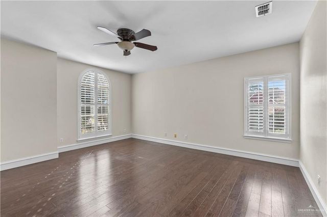 3501 Plazas Del Lago Drive, Edinburg, TX 78539