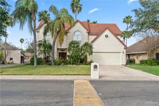3501 Plazas Del Lago Drive, Edinburg, TX 78539
