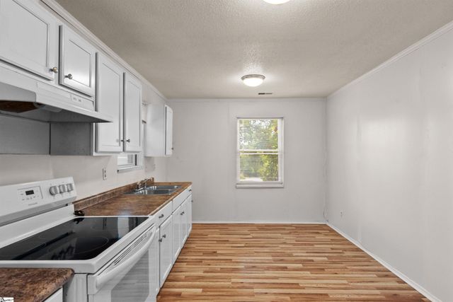 116 Fisher Avenue, Spartanburg, SC 29301