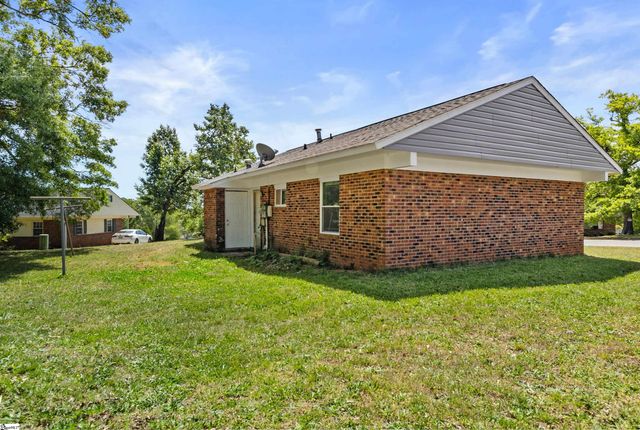 116 Fisher Avenue, Spartanburg, SC 29301
