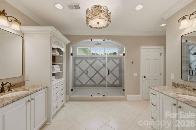2611 Oakmeade Drive, Charlotte, NC 28270