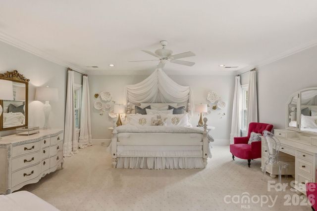 2611 Oakmeade Drive, Charlotte, NC 28270