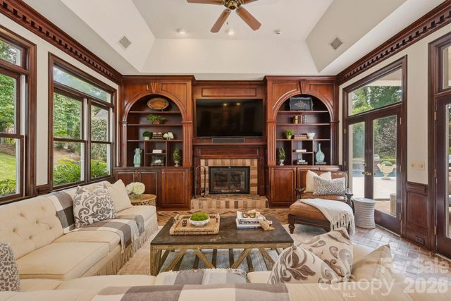 2611 Oakmeade Drive, Charlotte, NC 28270