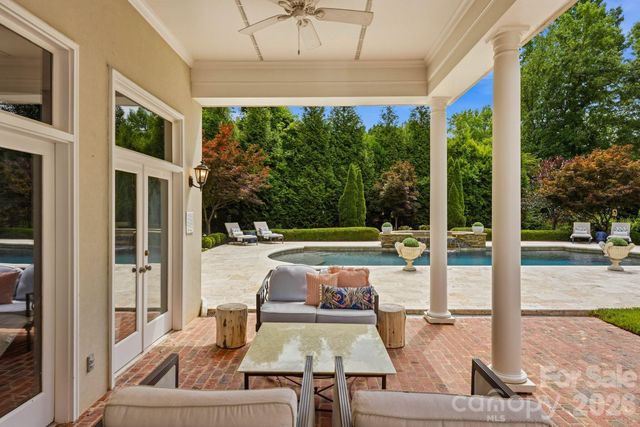 2611 Oakmeade Drive, Charlotte, NC 28270