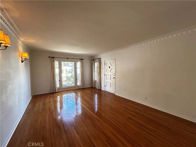 935 S Alandele Avenue, Los Angeles, CA 90036