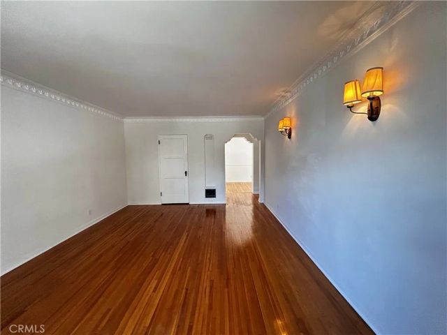 935 S Alandele Avenue, Los Angeles, CA 90036