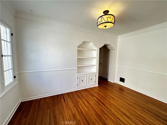 935 S Alandele Avenue, Los Angeles, CA 90036