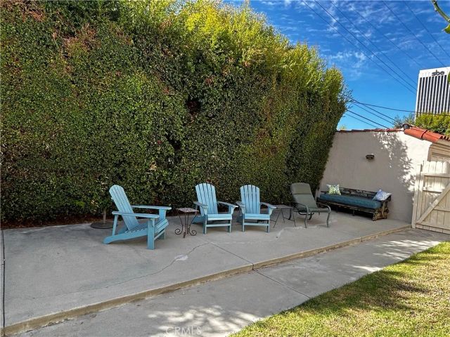 935 S Alandele Avenue, Los Angeles, CA 90036