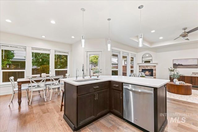 11114 W Oliana Dr, Boise, ID 83709