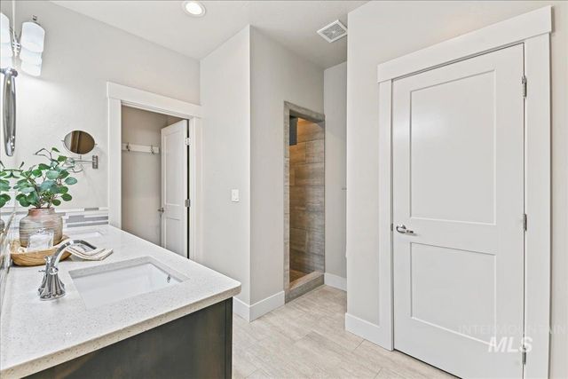 11114 W Oliana Dr, Boise, ID 83709