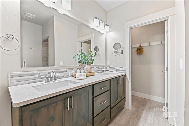 11114 W Oliana Dr, Boise, ID 83709