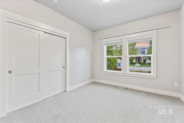 11114 W Oliana Dr, Boise, ID 83709