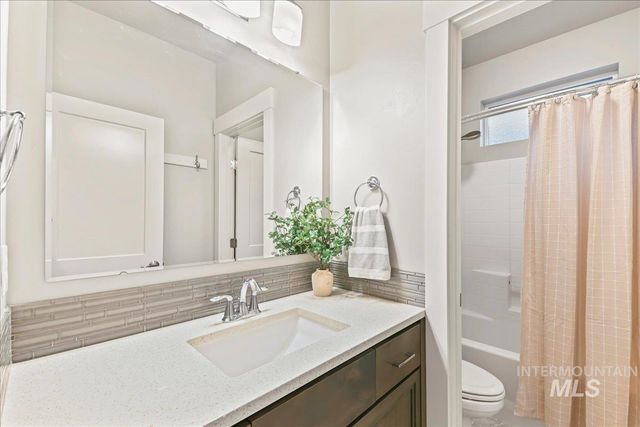 11114 W Oliana Dr, Boise, ID 83709