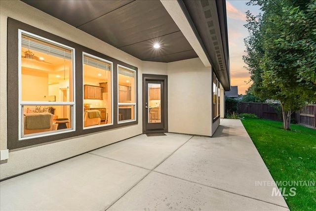 11114 W Oliana Dr, Boise, ID 83709