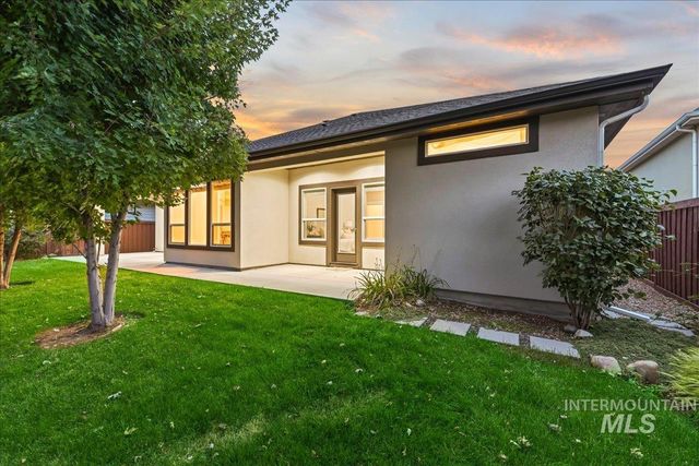 11114 W Oliana Dr, Boise, ID 83709
