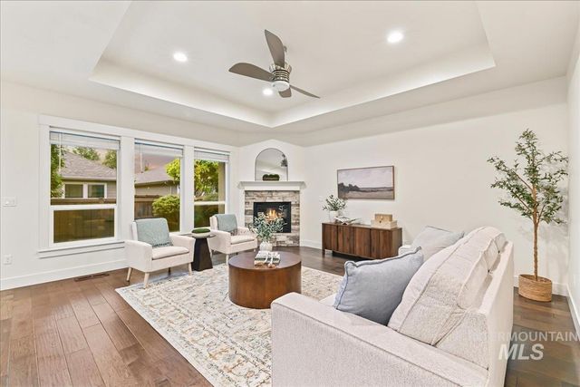 11114 W Oliana Dr, Boise, ID 83709