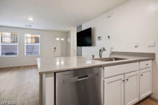 6953 Ashton Ridge Street, Las Vegas, NV 89166