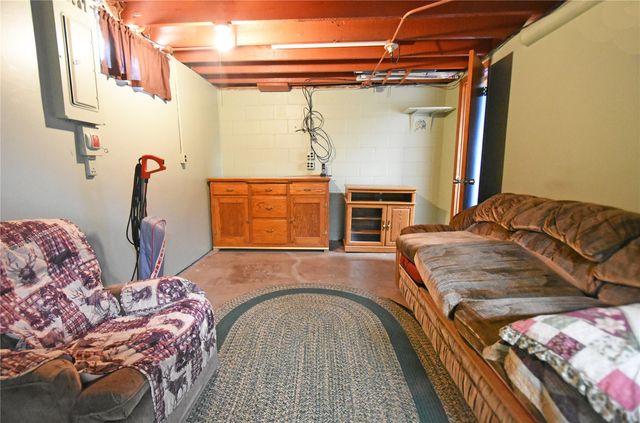3137 Emerald Avenue SE, Cedar Rapids, IA 52403