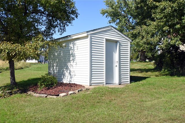 3137 Emerald Avenue SE, Cedar Rapids, IA 52403