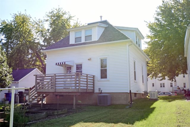 3137 Emerald Avenue SE, Cedar Rapids, IA 52403