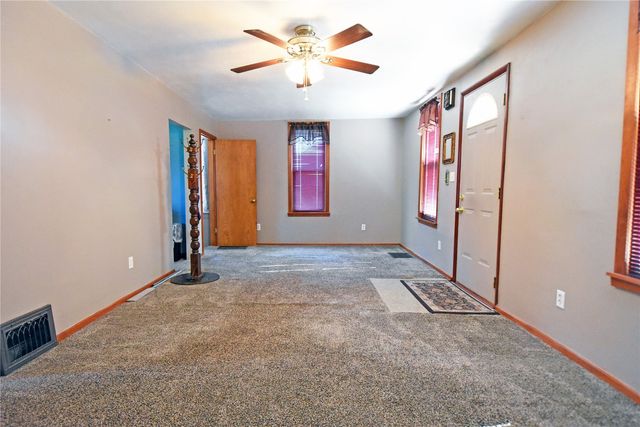 3137 Emerald Avenue SE, Cedar Rapids, IA 52403