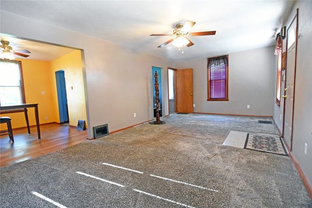 3137 Emerald Avenue SE, Cedar Rapids, IA 52403