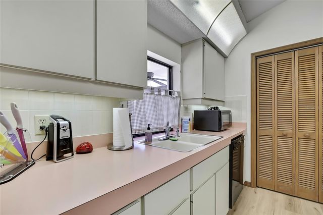 2292 ESTILL AVENUE, Spring Hill, FL 34609