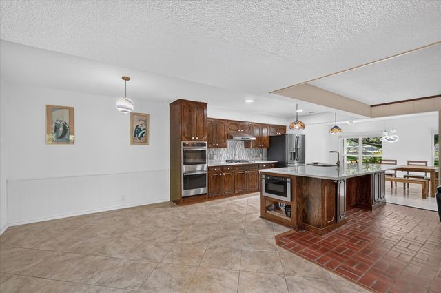 9584 Ash Creek Drive, Dallas, TX 75228