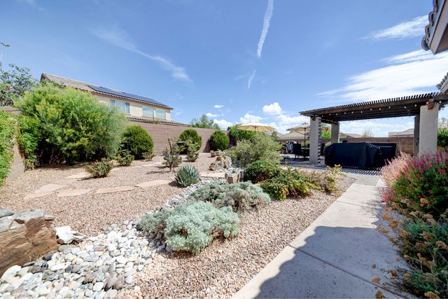 2015 REDONDO PEAK Drive NW, Albuquerque, NM 87120