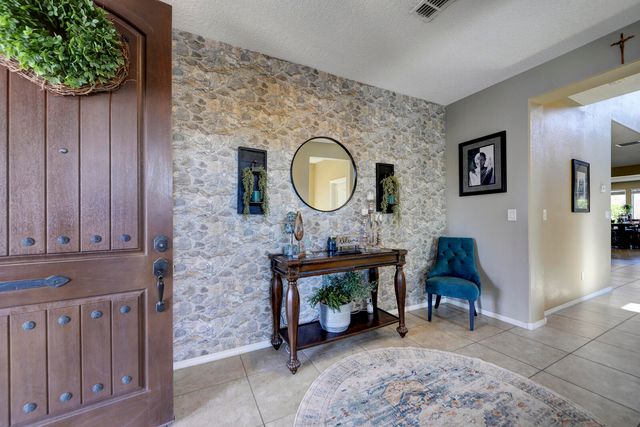 2015 REDONDO PEAK Drive NW, Albuquerque, NM 87120